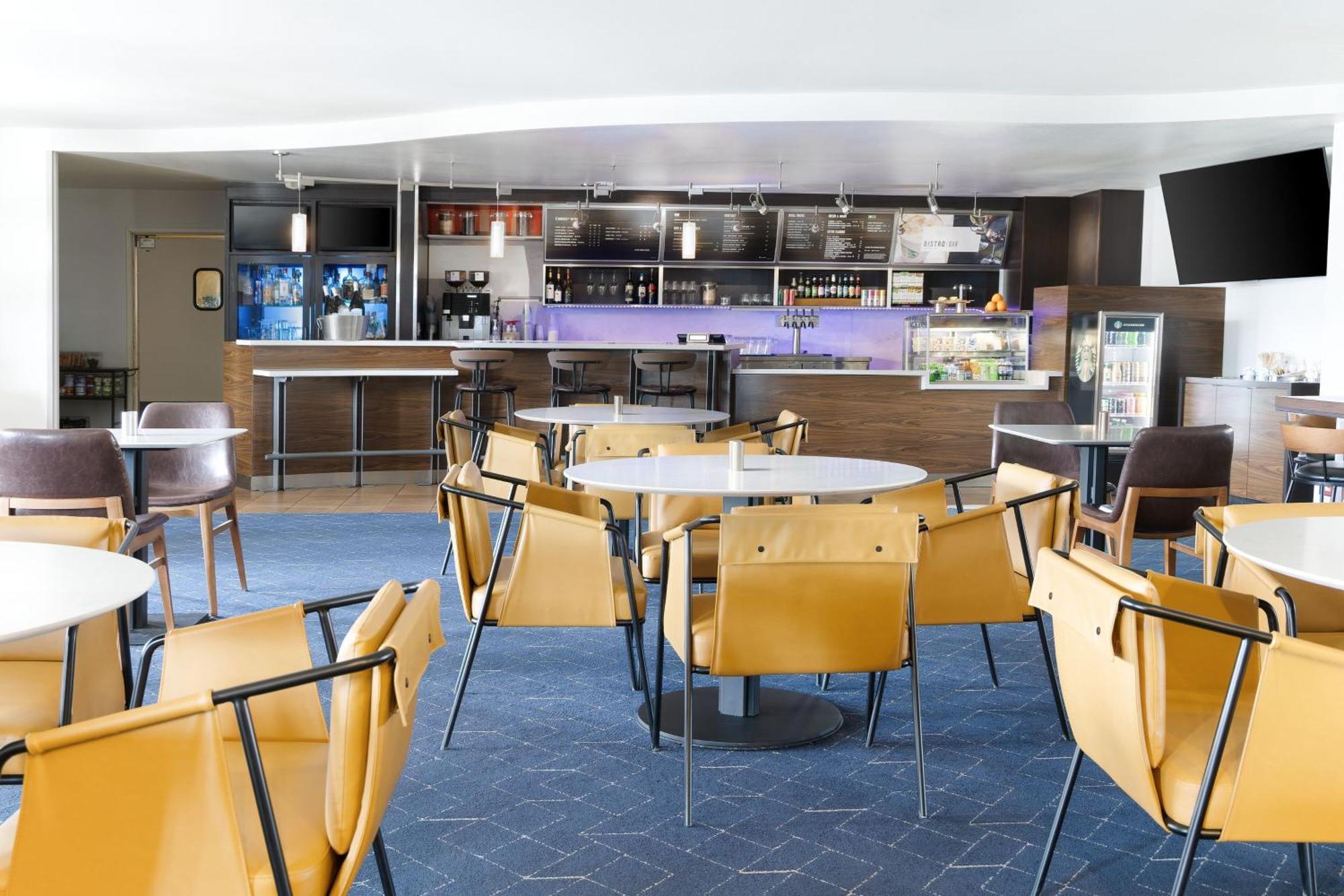 Courtyard By Marriott Ontario Rancho Cucamonga Hotell Exteriör bild