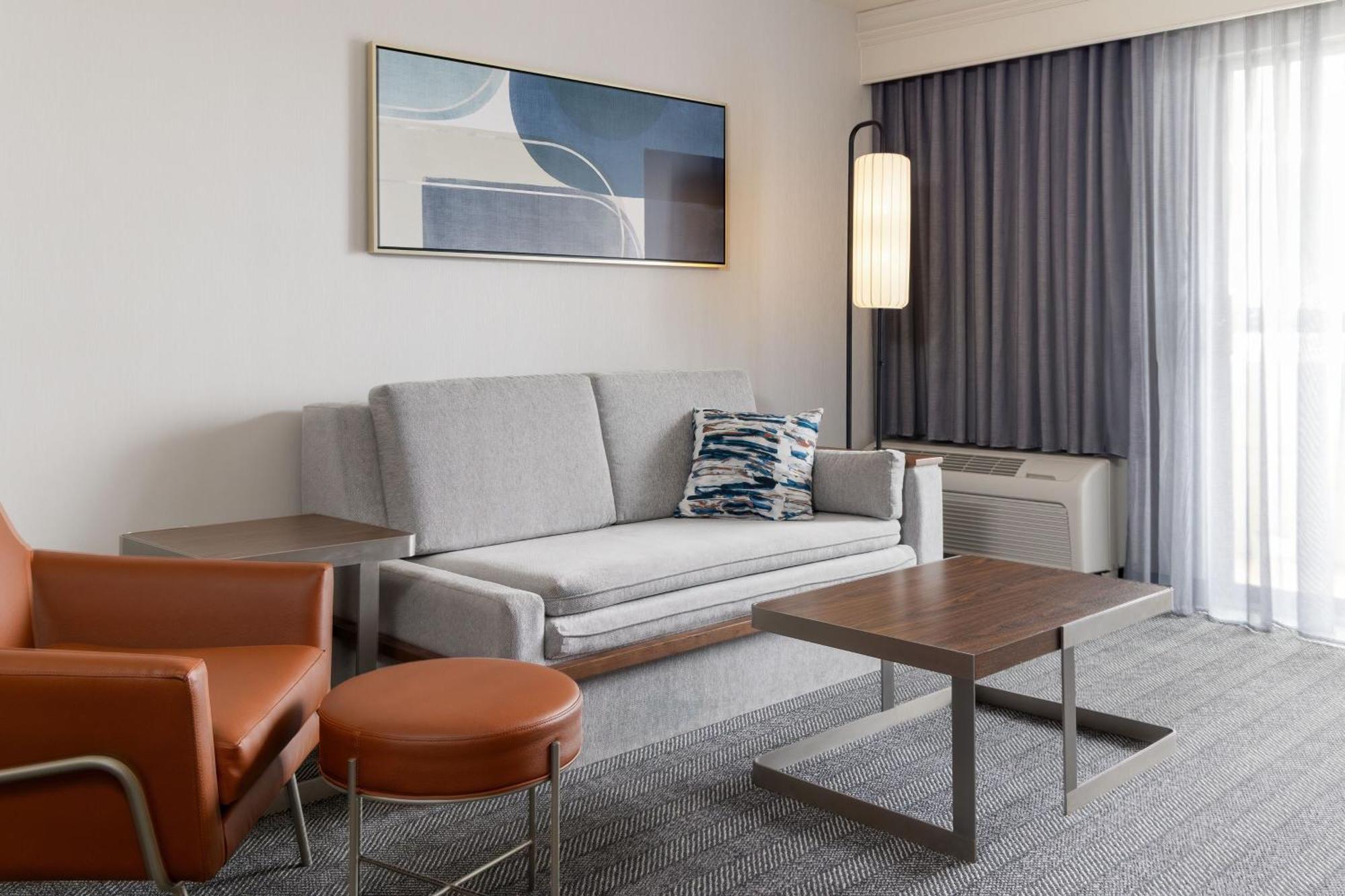 Courtyard By Marriott Ontario Rancho Cucamonga Hotell Exteriör bild