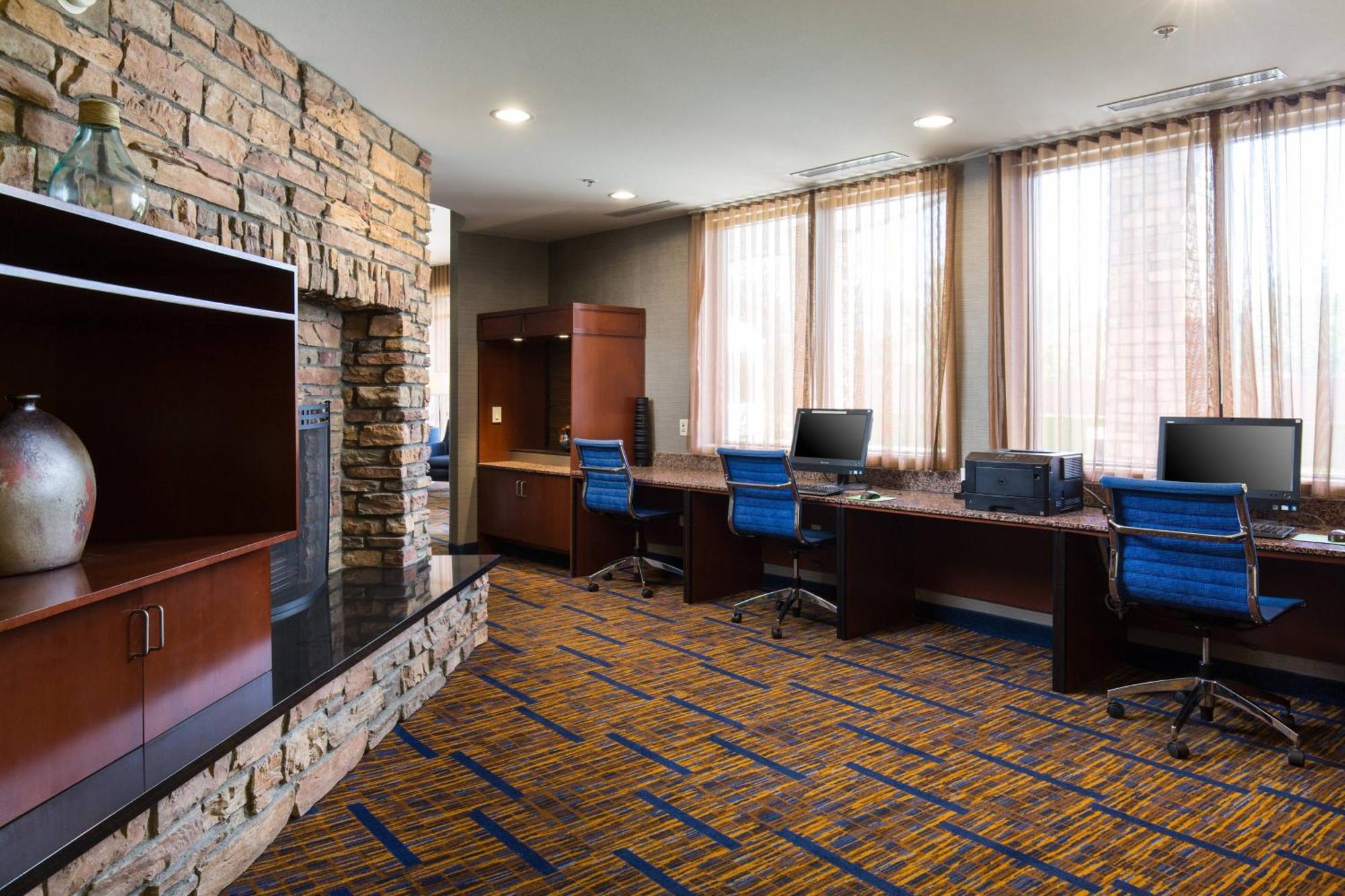 Courtyard By Marriott Ontario Rancho Cucamonga Hotell Exteriör bild