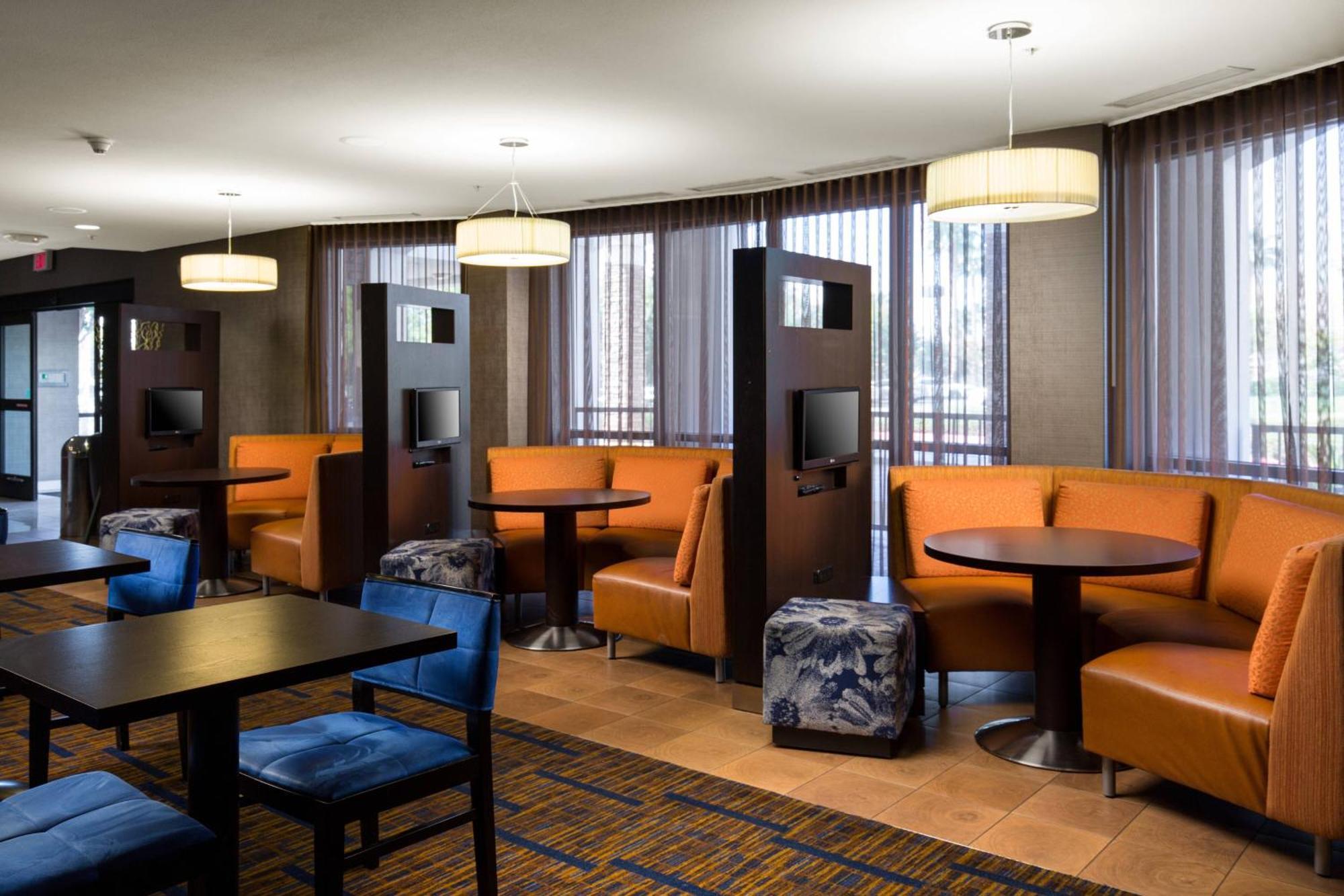 Courtyard By Marriott Ontario Rancho Cucamonga Hotell Exteriör bild