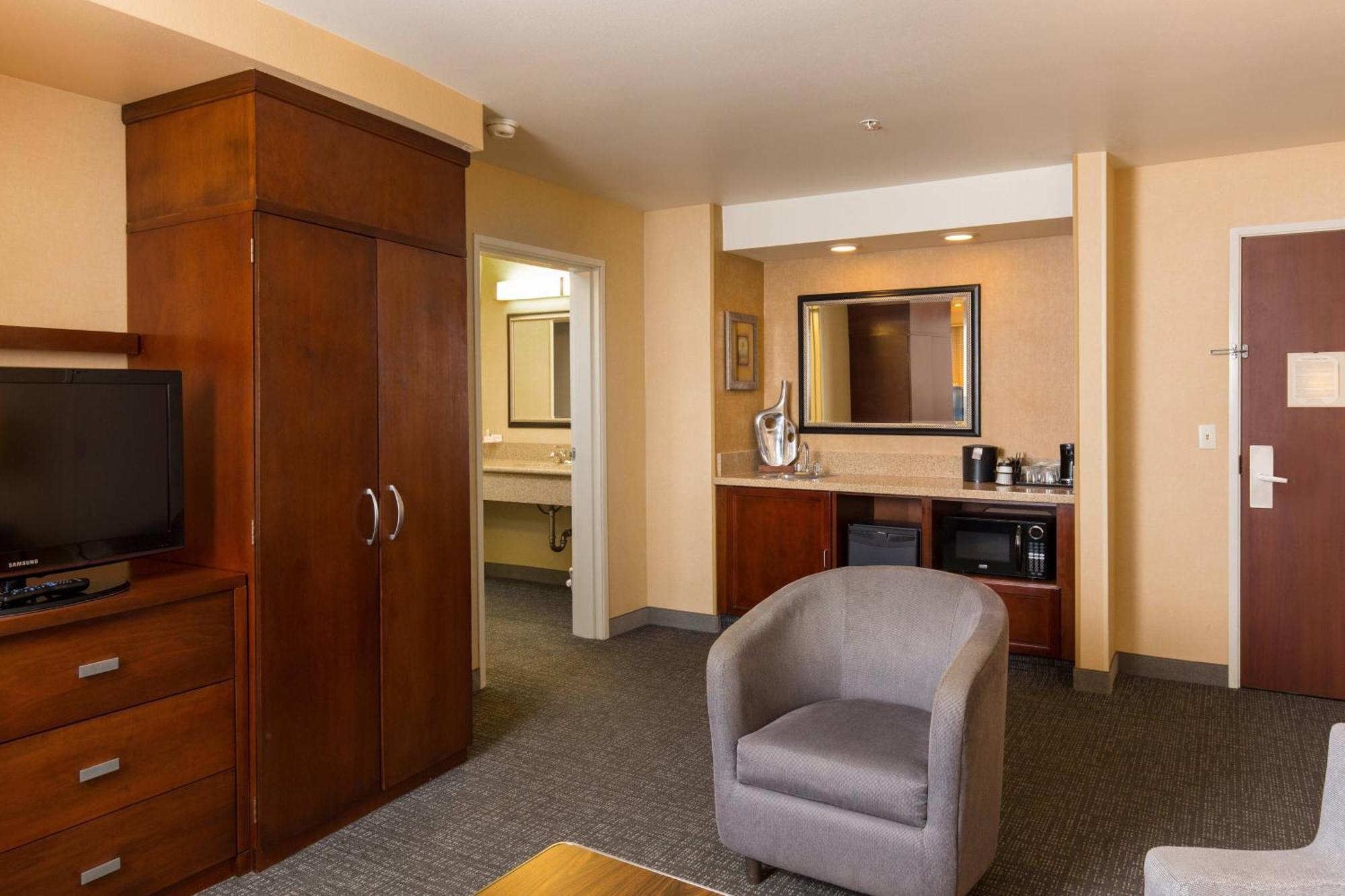 Courtyard By Marriott Ontario Rancho Cucamonga Hotell Exteriör bild