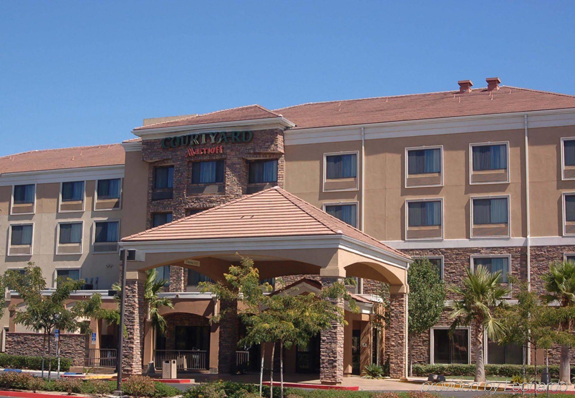 Courtyard By Marriott Ontario Rancho Cucamonga Hotell Exteriör bild