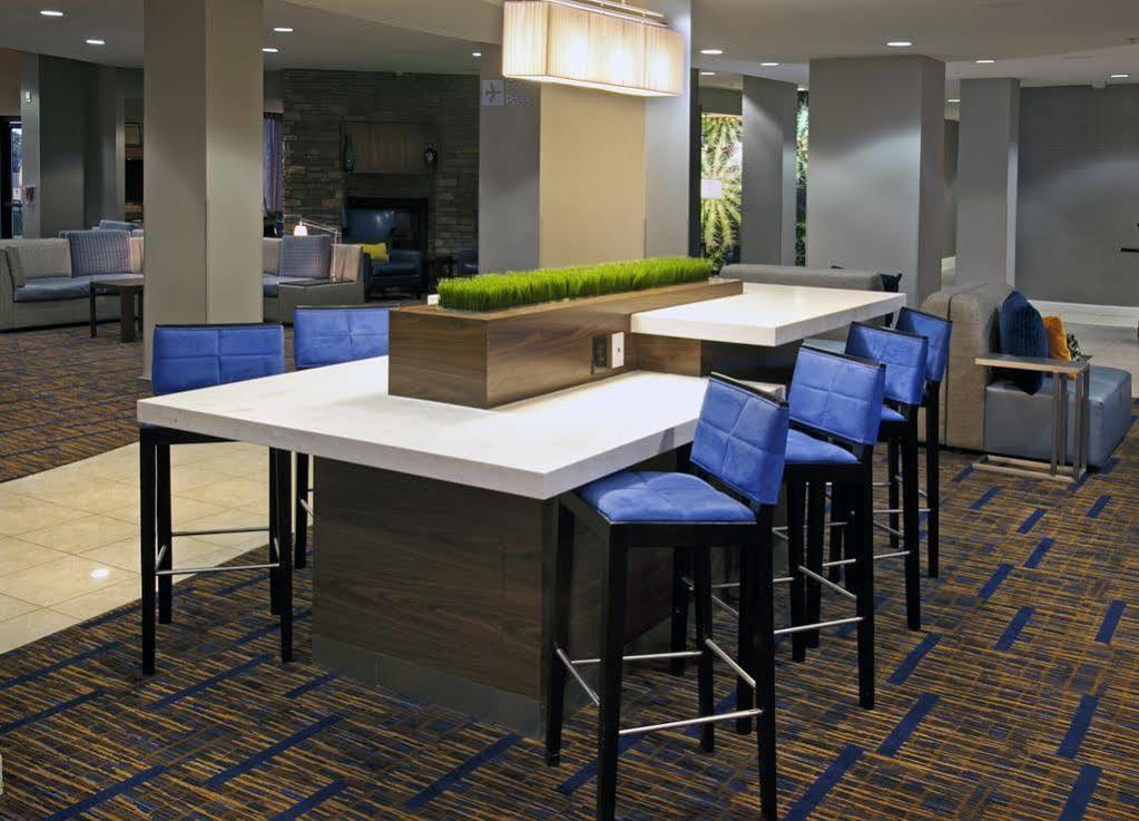 Courtyard By Marriott Ontario Rancho Cucamonga Hotell Exteriör bild